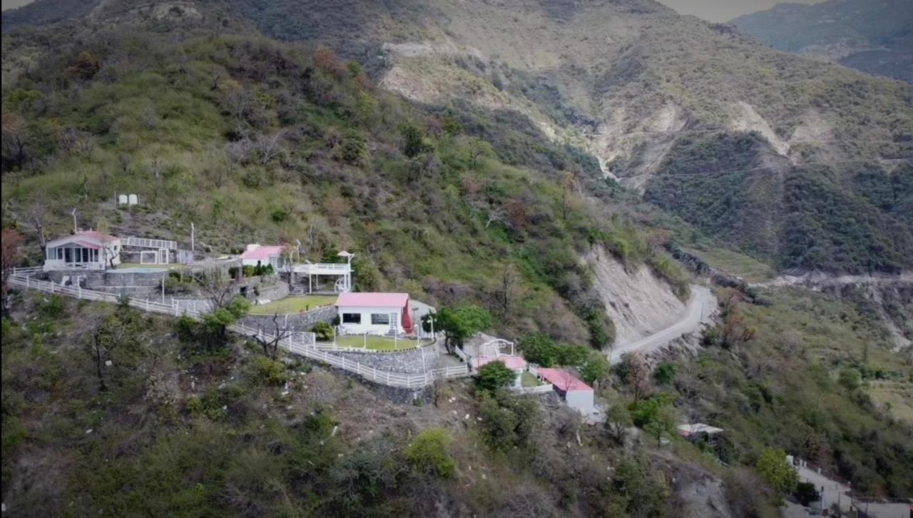The Bohemian Casa Dehradun Hotell Exteriör bild